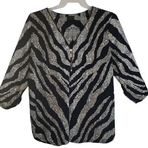 JM Collections women's XL geometric print zip front pullover blouse. 5093